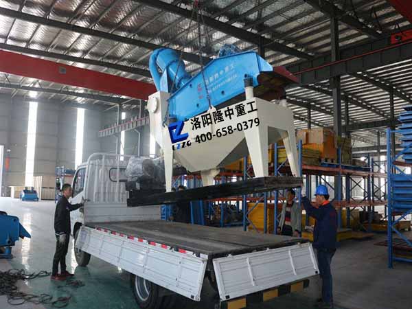 <a href=http://www.cyzkshopping.com/tags/xishahuishouji target=_blank class=infotextkey><a href=//tags/xishahuishouji target=_blank class=infotextkey>細(xì)沙回收機(jī)</a></a>5.jpg