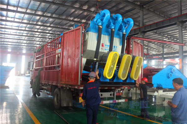 <a href=http://www.cyzkshopping.com/tags/xishahuishouji target=_blank class=infotextkey><a href=//tags/xishahuishouji target=_blank class=infotextkey>細(xì)沙回收機(jī)</a></a>設(shè)備10.jpg