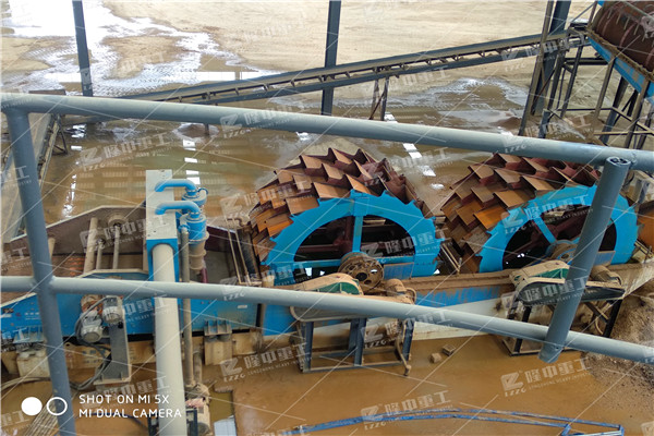 輪斗式<a href=http://www.cyzkshopping.com/tags/xishaji target=_blank class=infotextkey><a href=//tags/xishaji target=_blank class=infotextkey>洗砂機</a></a>67.jpg